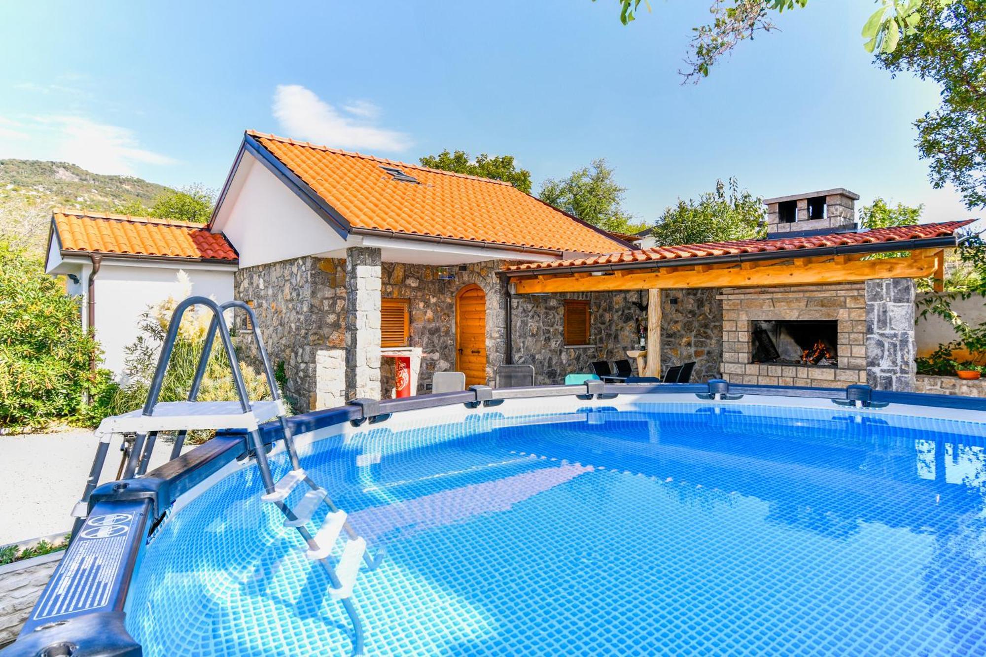 Apartman Lavanda Sa Bazenom I Okucnicom 4* Hreljin Εξωτερικό φωτογραφία