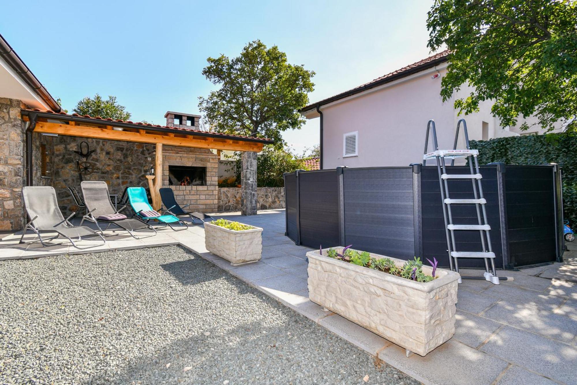 Apartman Lavanda Sa Bazenom I Okucnicom 4* Hreljin Εξωτερικό φωτογραφία